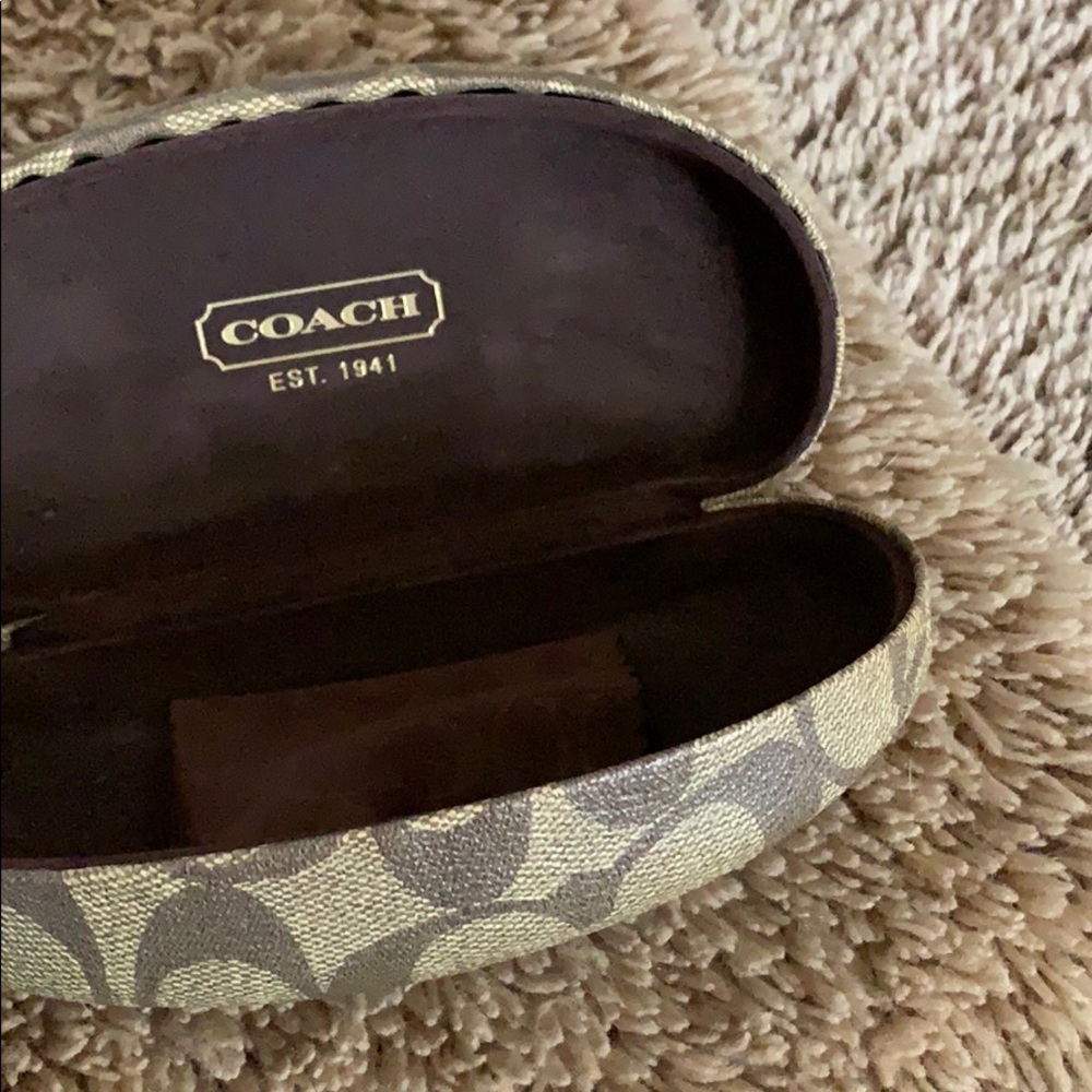 Coach Sunglasses - Picture 4 of 4